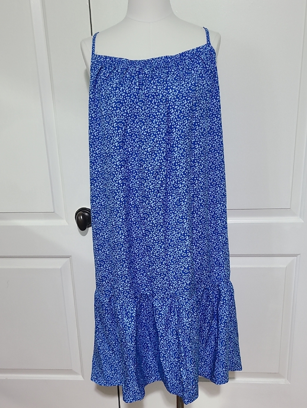 NWOT Blue Micro Floral Sleeveless Midi Shift Dress
